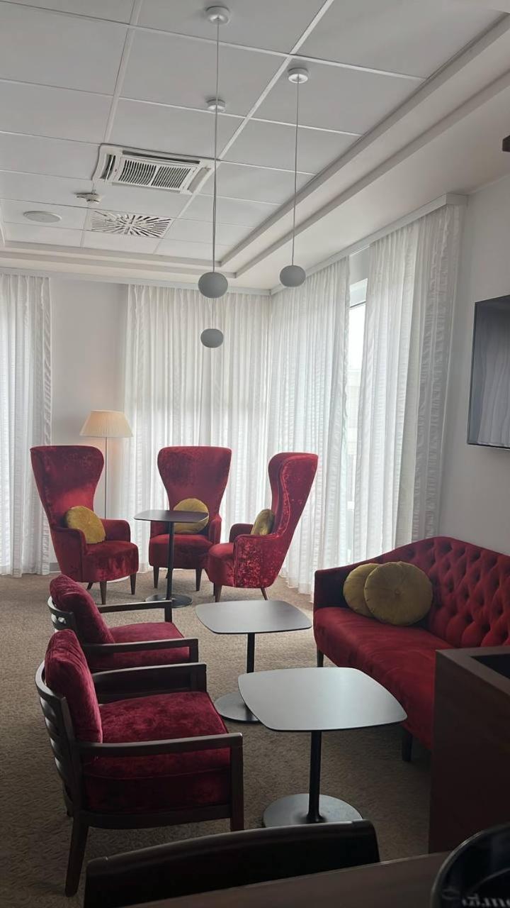 Ibb Hotel *